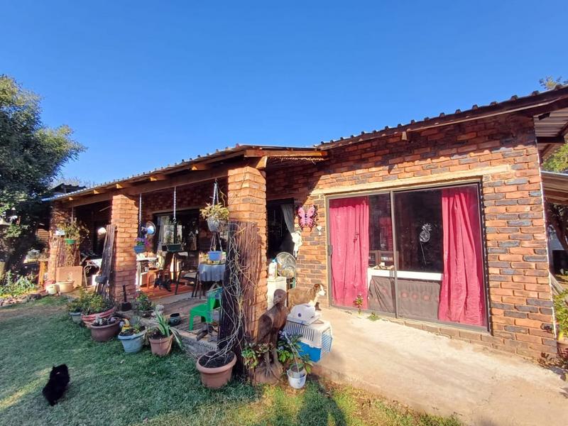 7 Bedroom Property for Sale in Hartbeespoort Rural North West